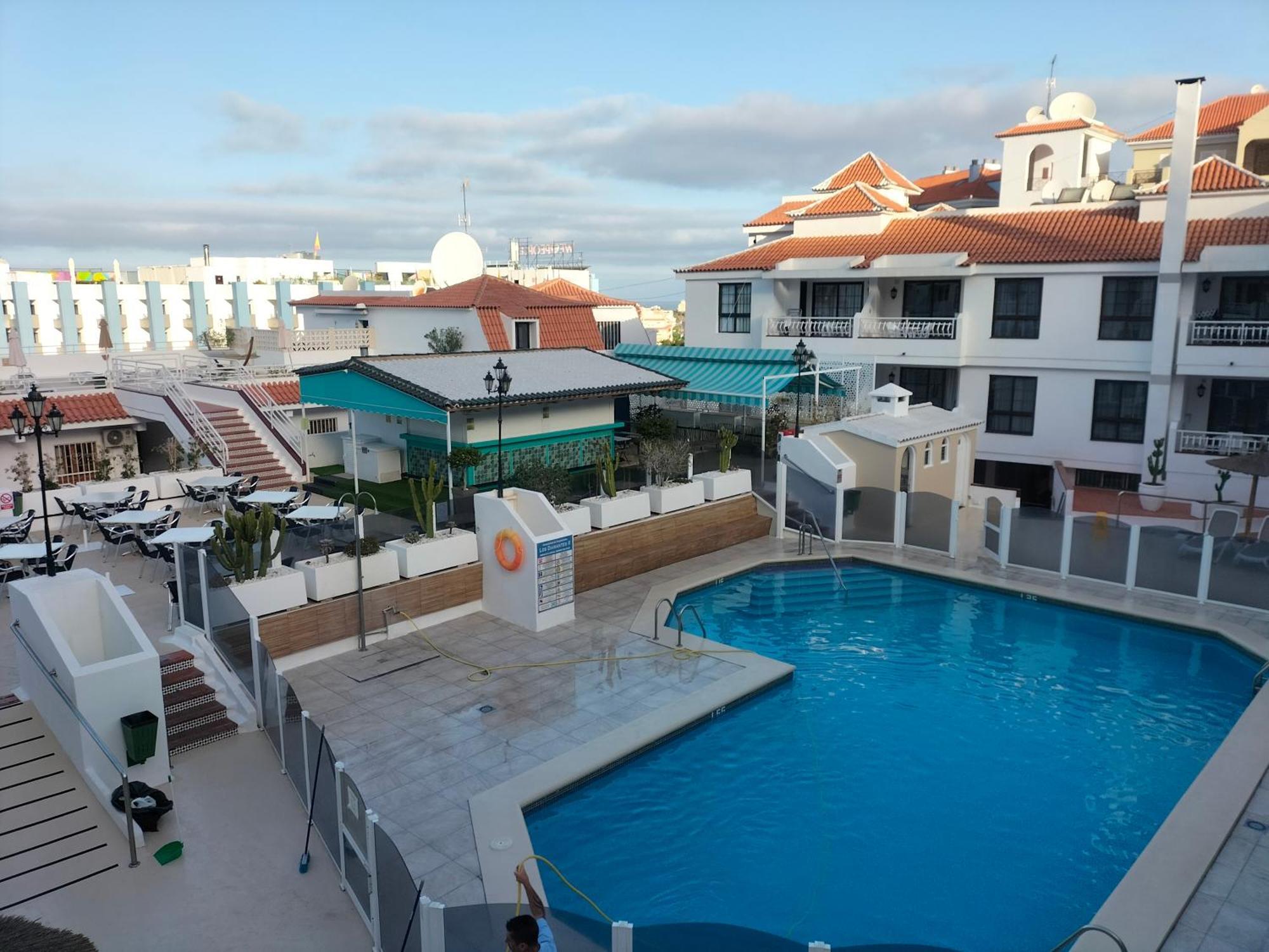 Cristianos Tipaki Apartamento *