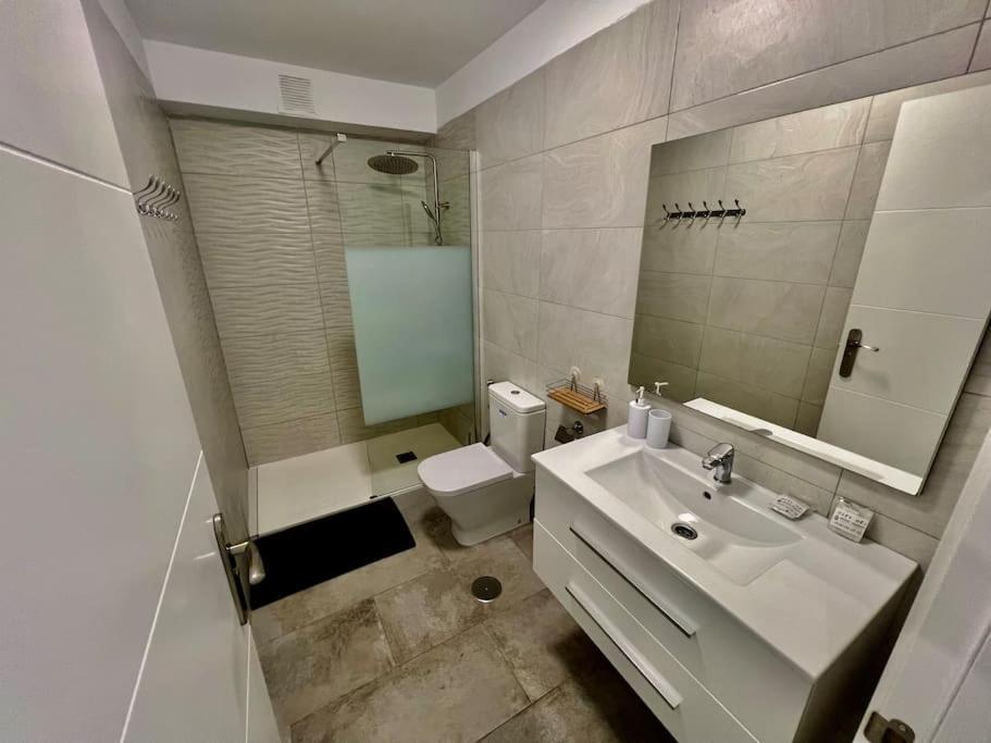 Cristianos Oasis, Modern Beachside Duplex