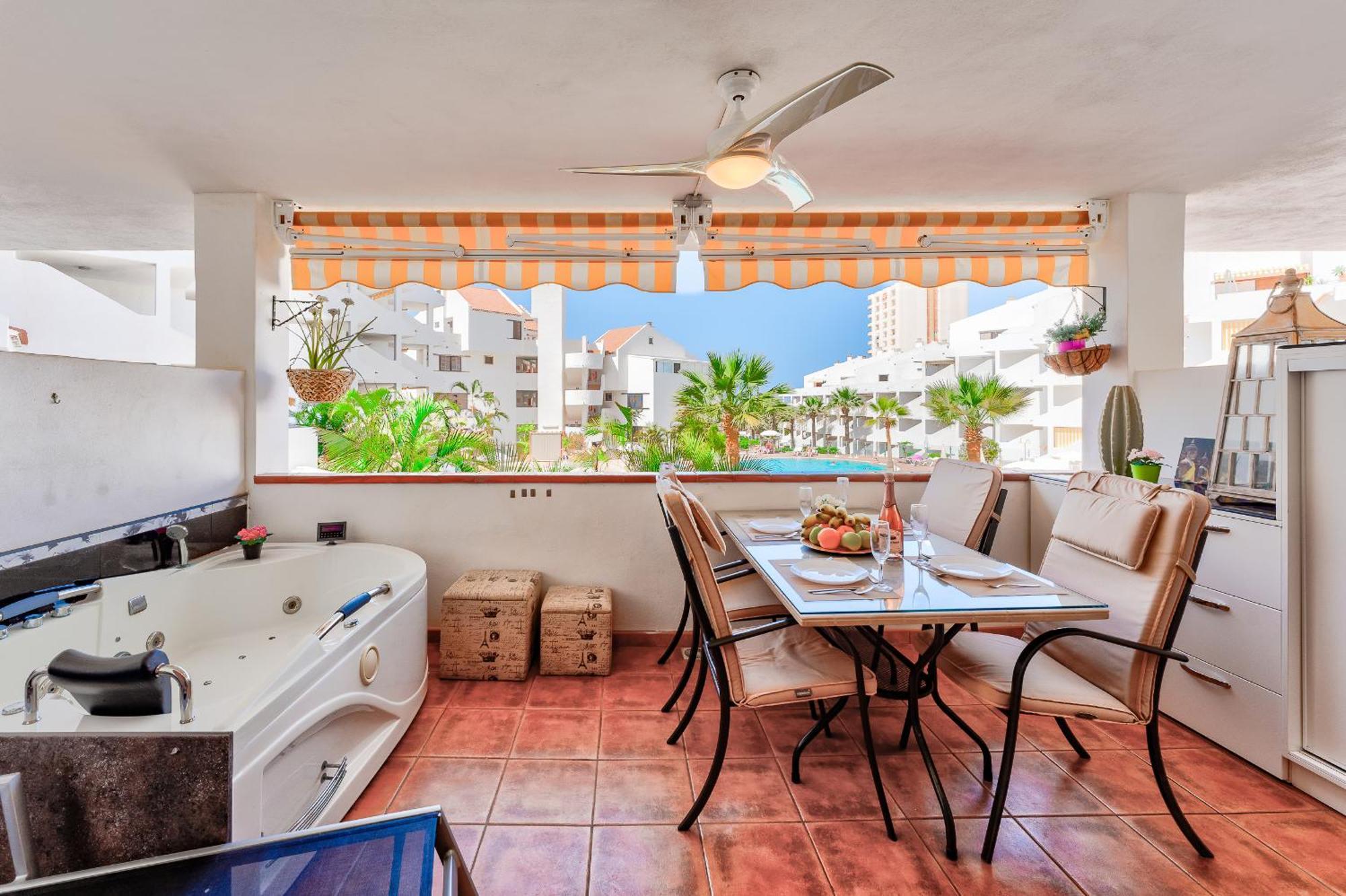 Apartment With Pool View Los Cristianos (Tenerife)