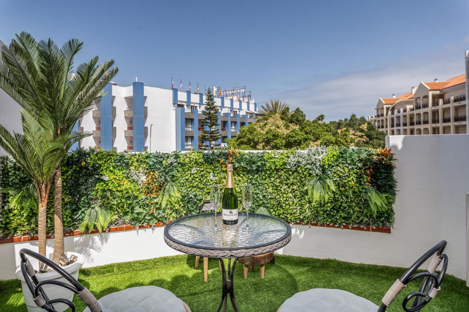 The Diamond Garden Apartment *