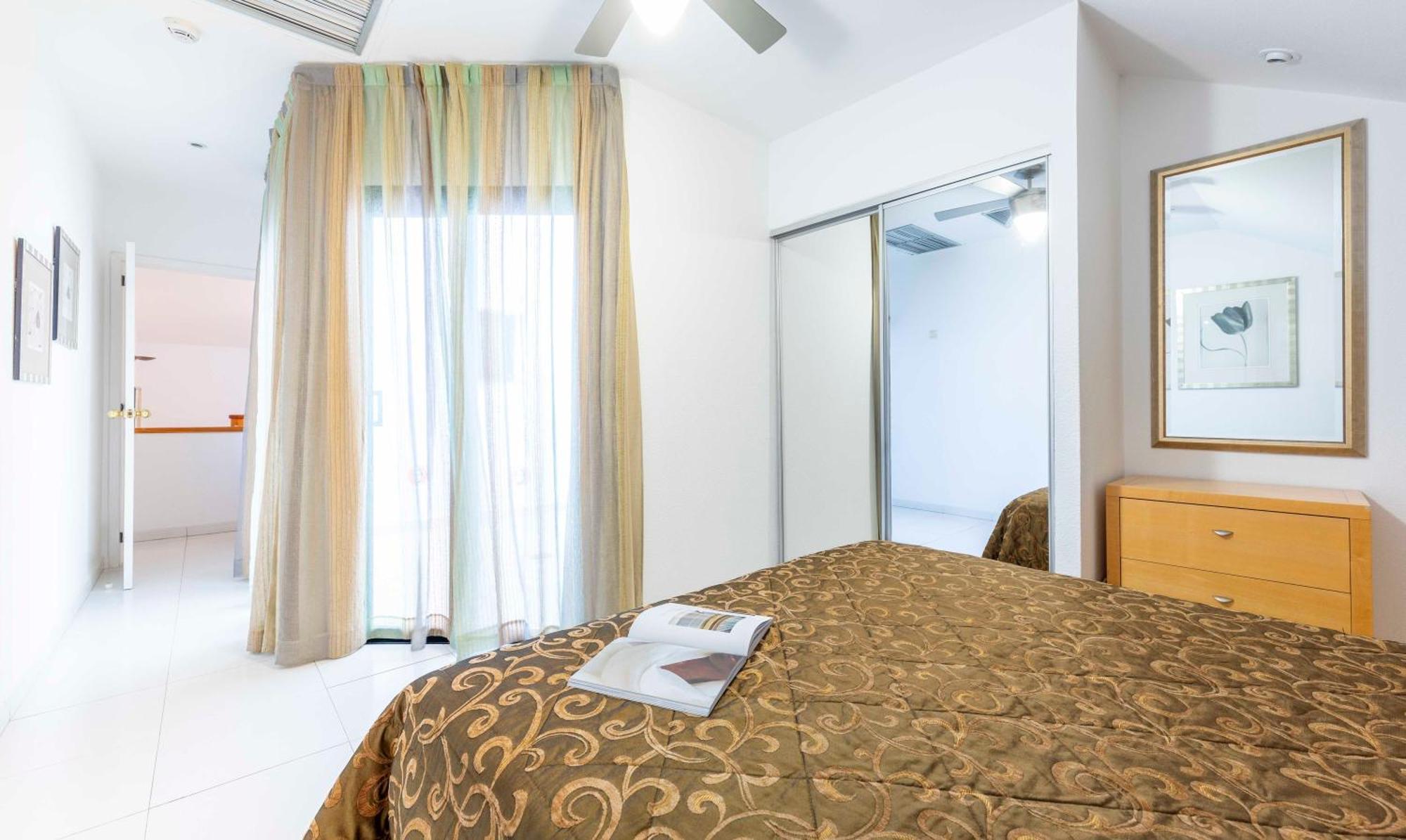 Aparthotel Hollywood Mirage - Excel & Los Cristianos (Tenerife)