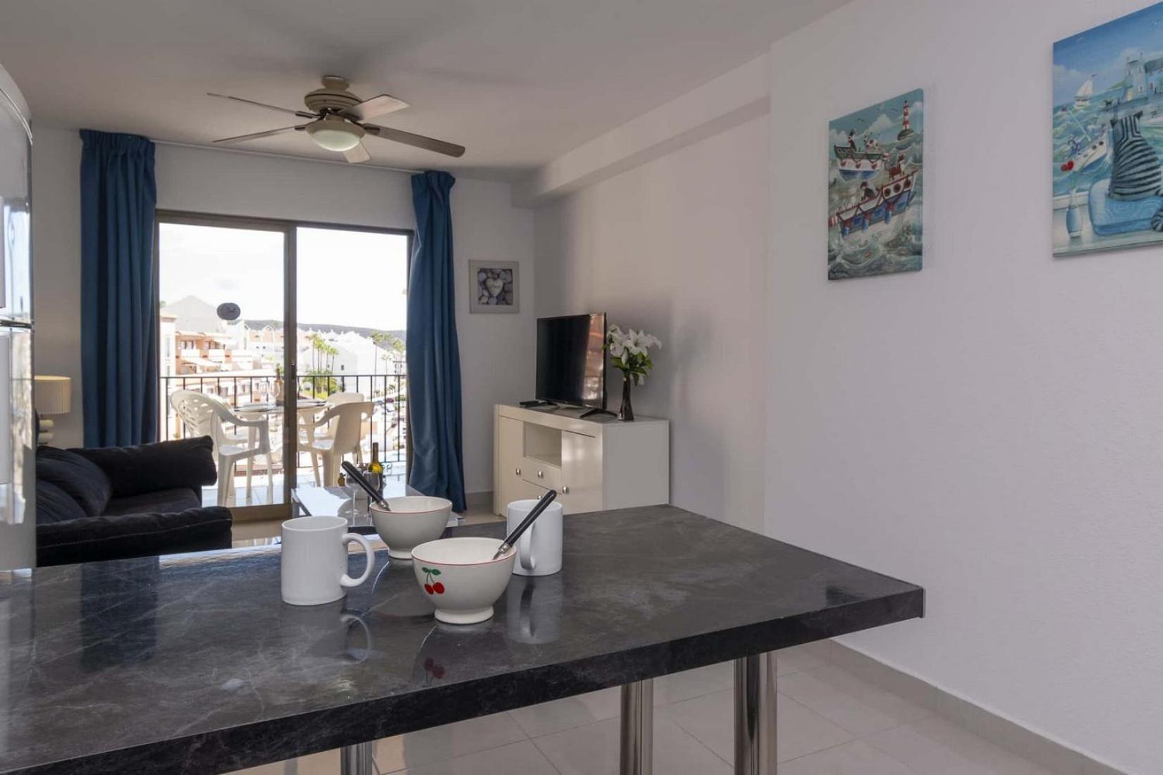 Castle Harbour 8 Apartment
