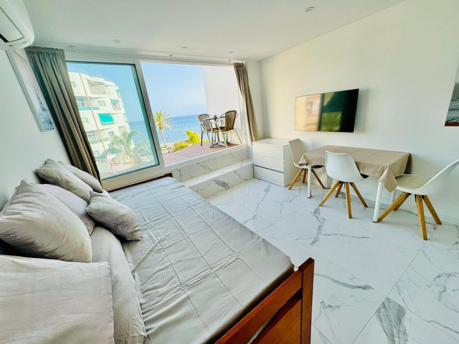 Cristianos Must-see Beachfront Apartment, Stunning Views In Tenerife