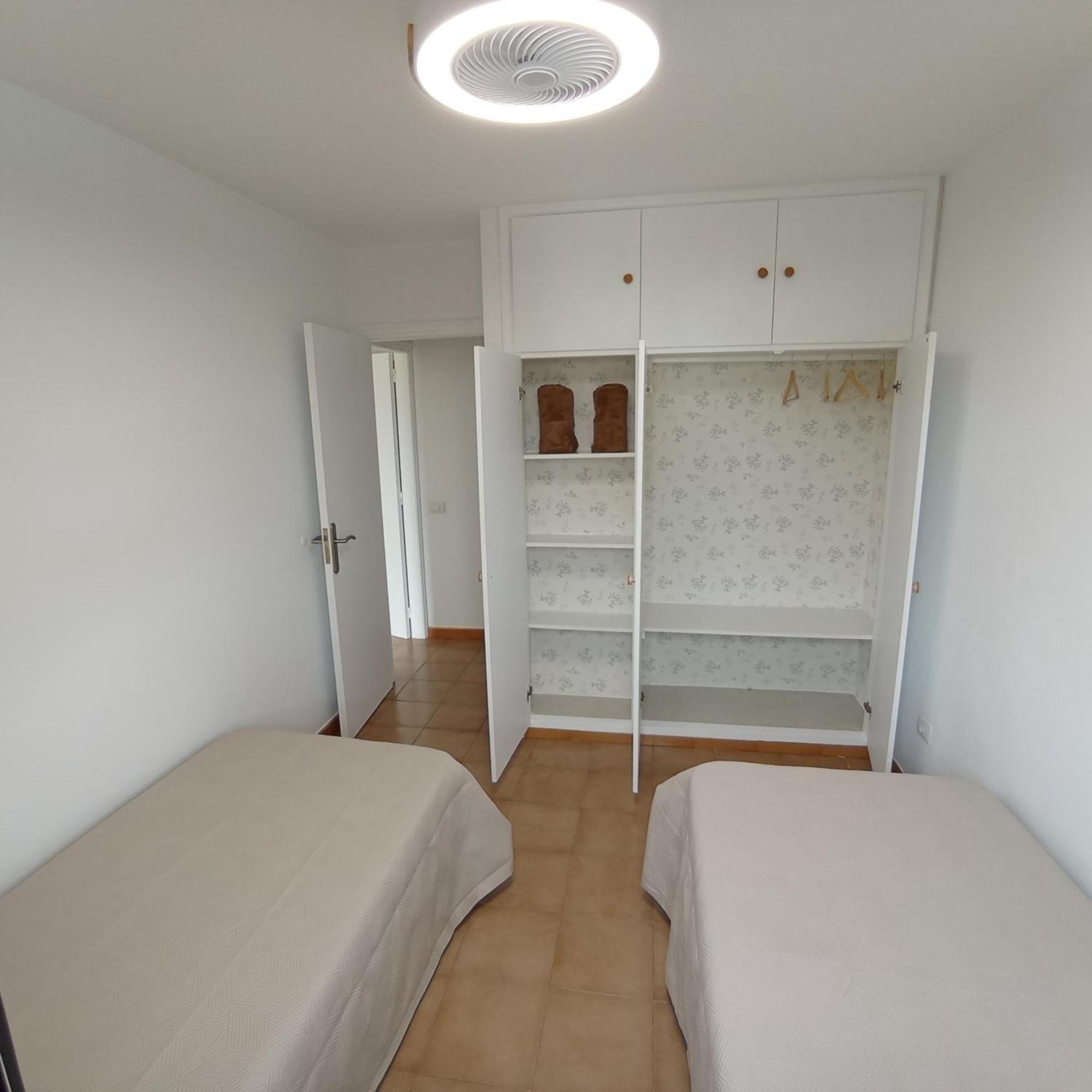 Cozy & Terrace Apartament5 Apartment