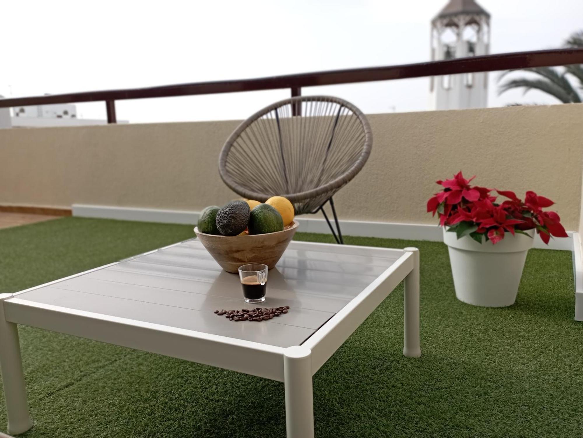 Apartment Cozy & Terrace Apartament5 *