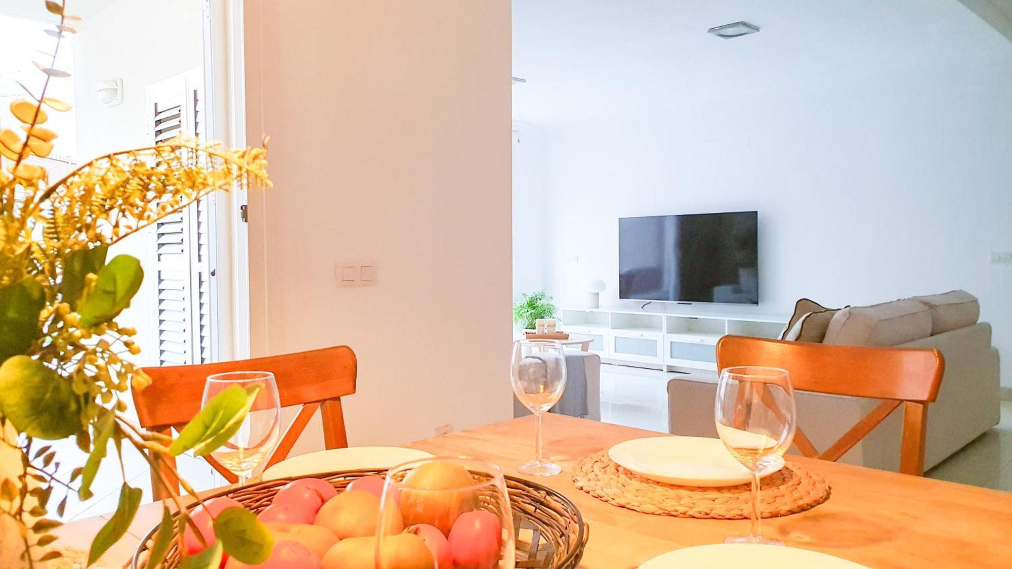 4-bedroom Corales With Jacuzzi, Garden, Close To Everything