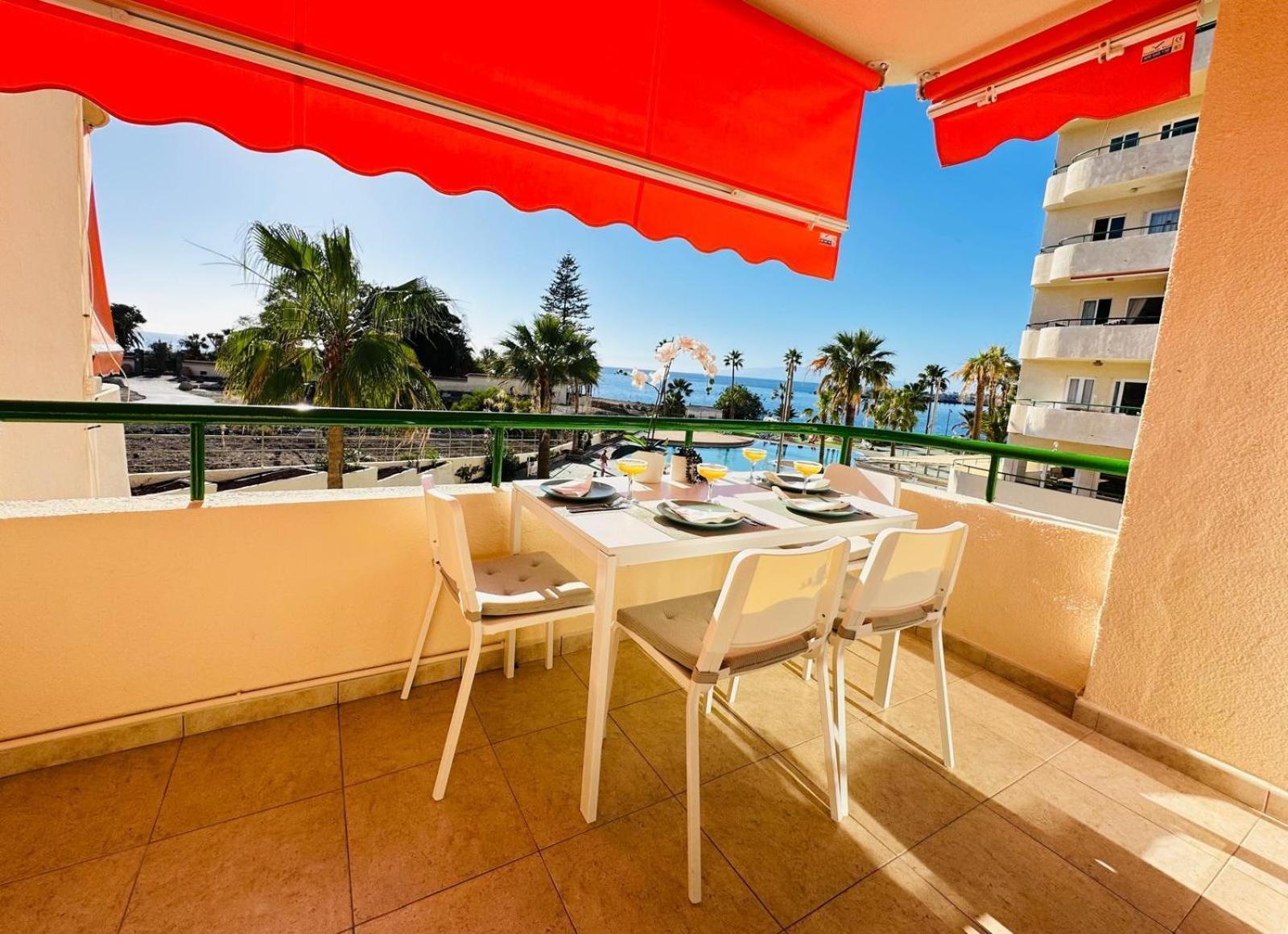 Firstline Costamar * Los Cristianos (Tenerife)