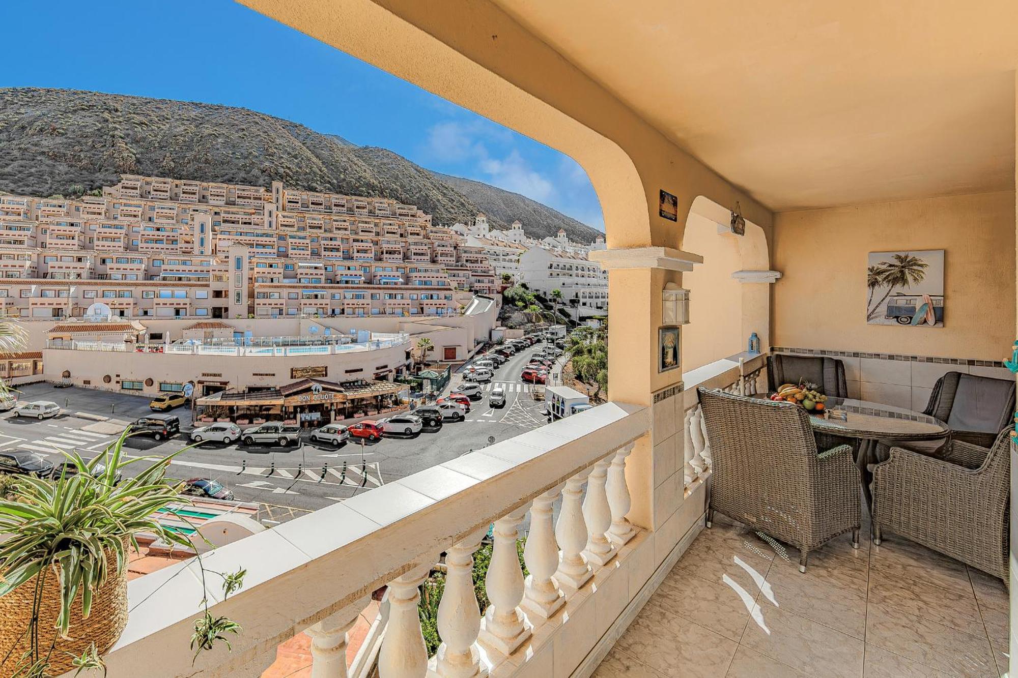 Apartment Cozy 2 Bedroom With Pool View And 2 Bathrooms In Cristianos *