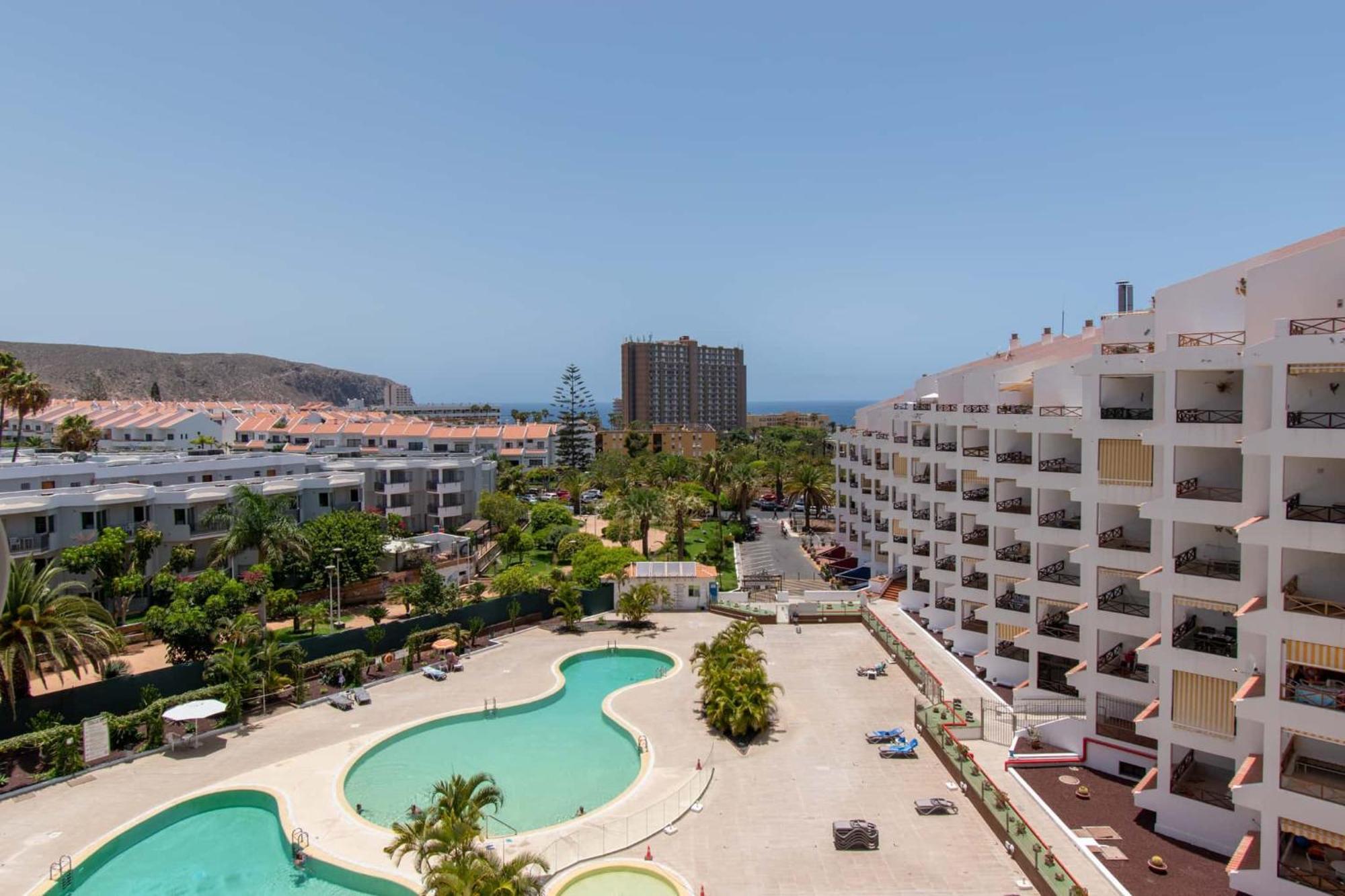 San Marino 6 * Los Cristianos (Tenerife)