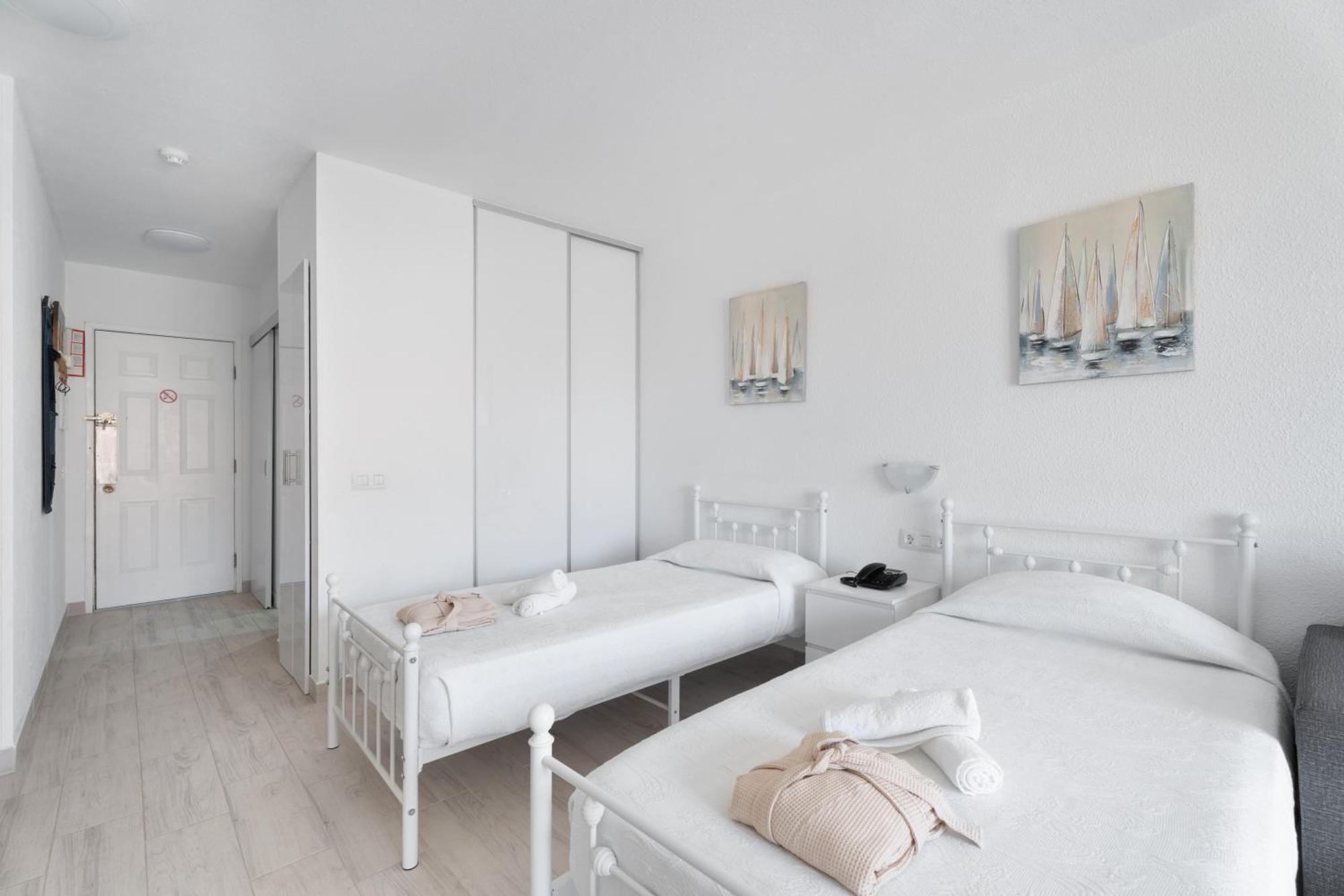 Estupendo Estudio En Castle Harbour Los Cristianos (Tenerife)