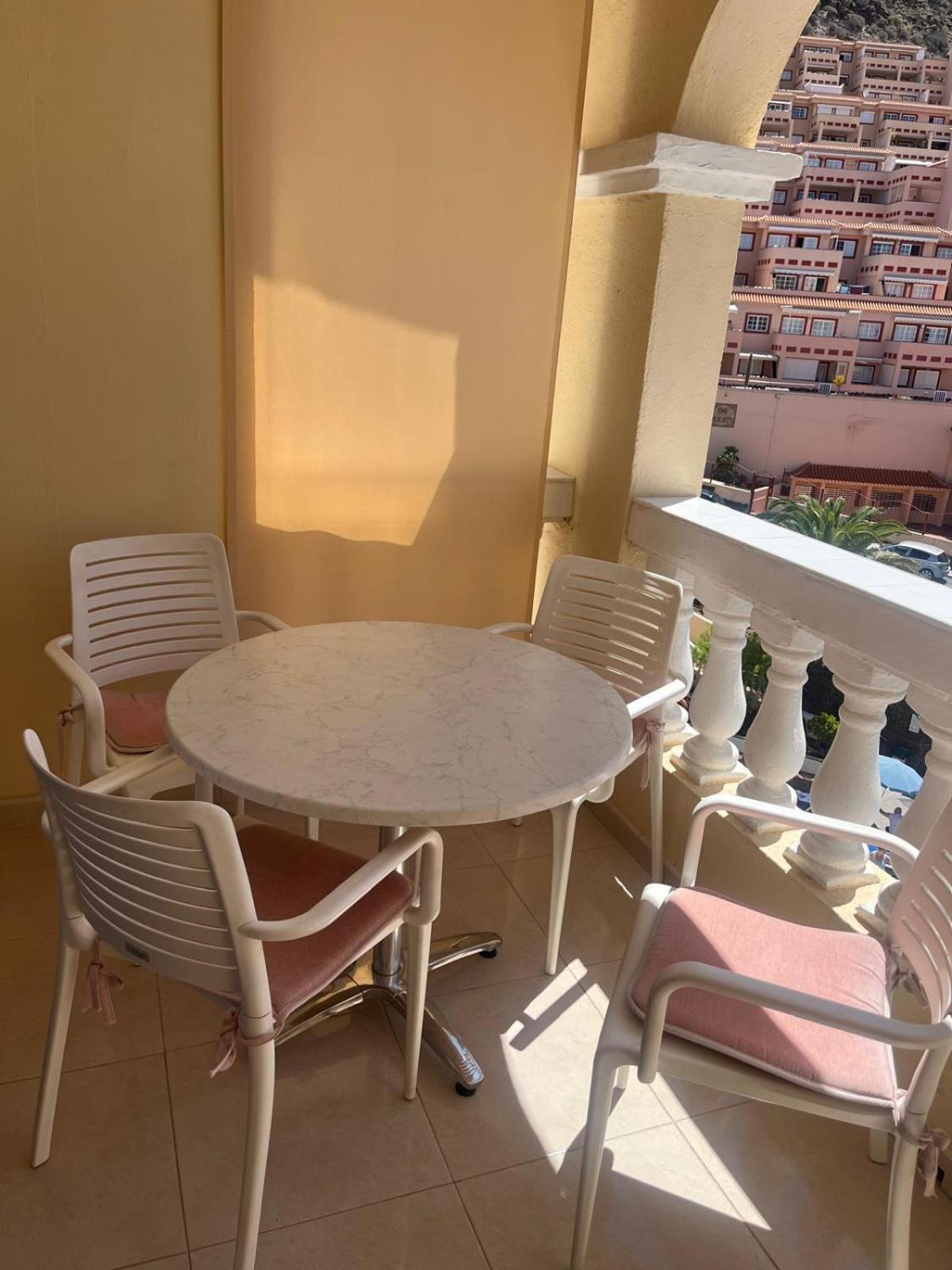 Castle Margherita's Apartamento Los Cristianos (Tenerife)