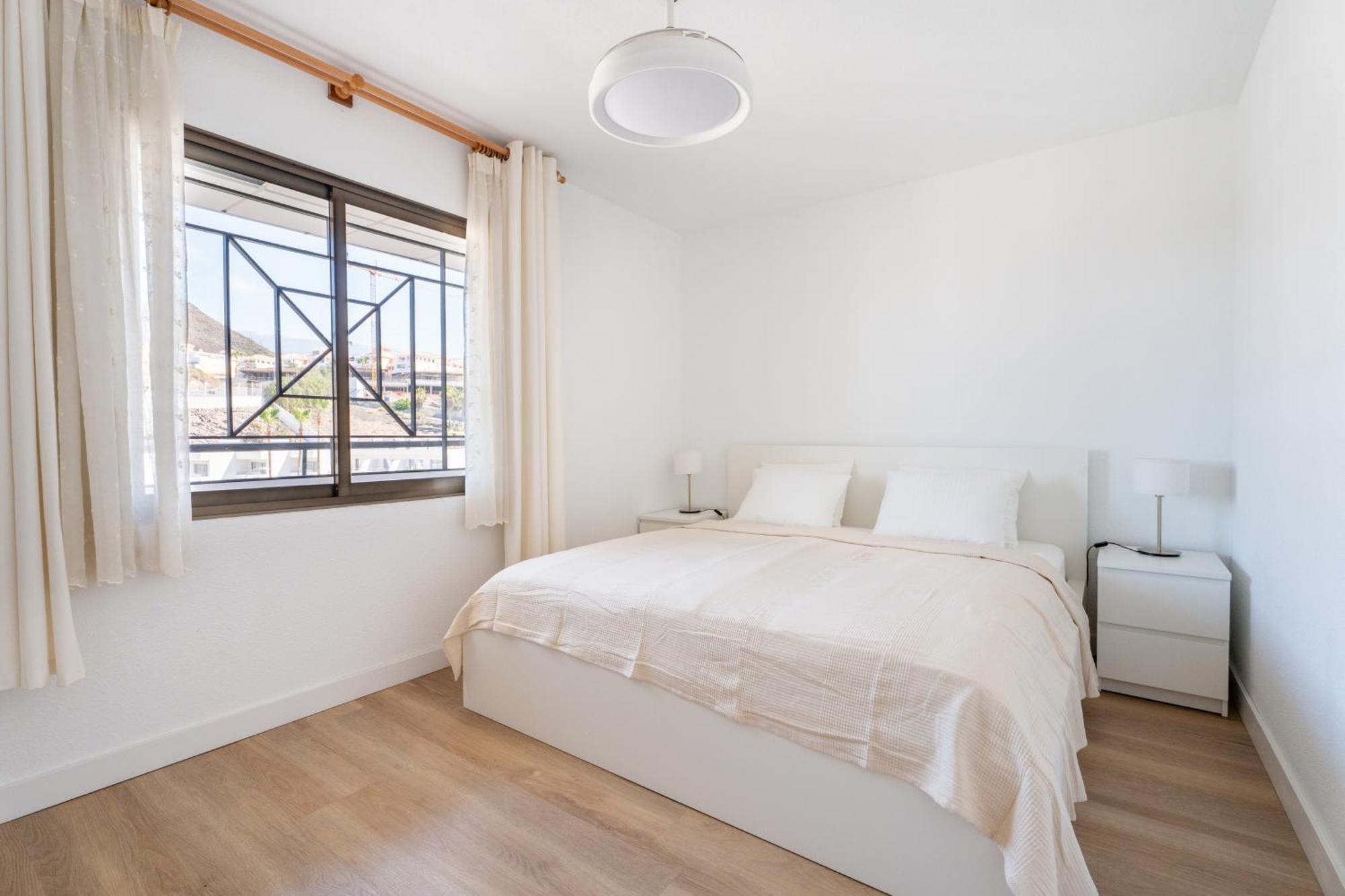 Castle Harbour With Heated Pool Apartment Los Cristianos (Tenerife)