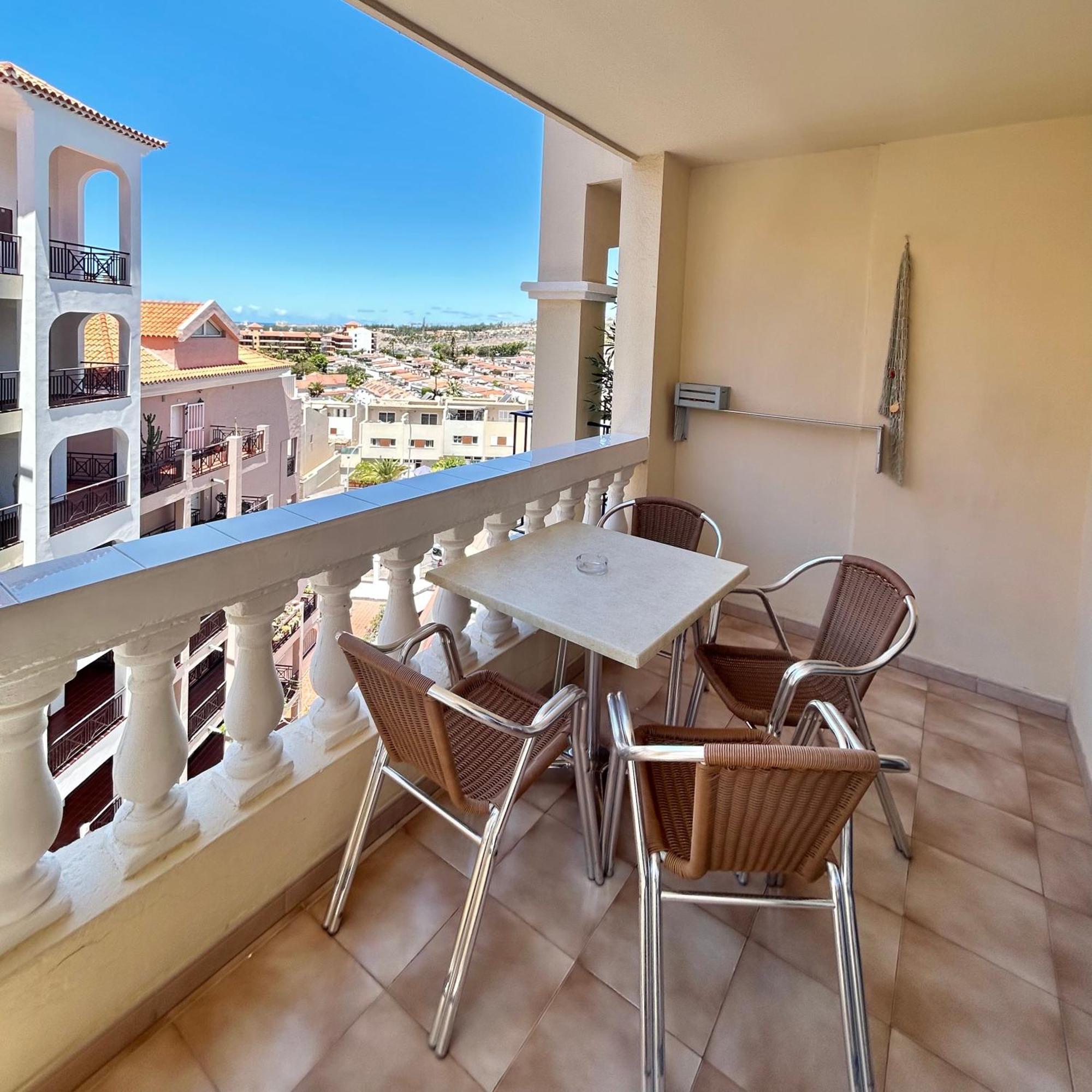 Lovely 1 Bed In Castle Harbour C108 * Los Cristianos (Tenerife)