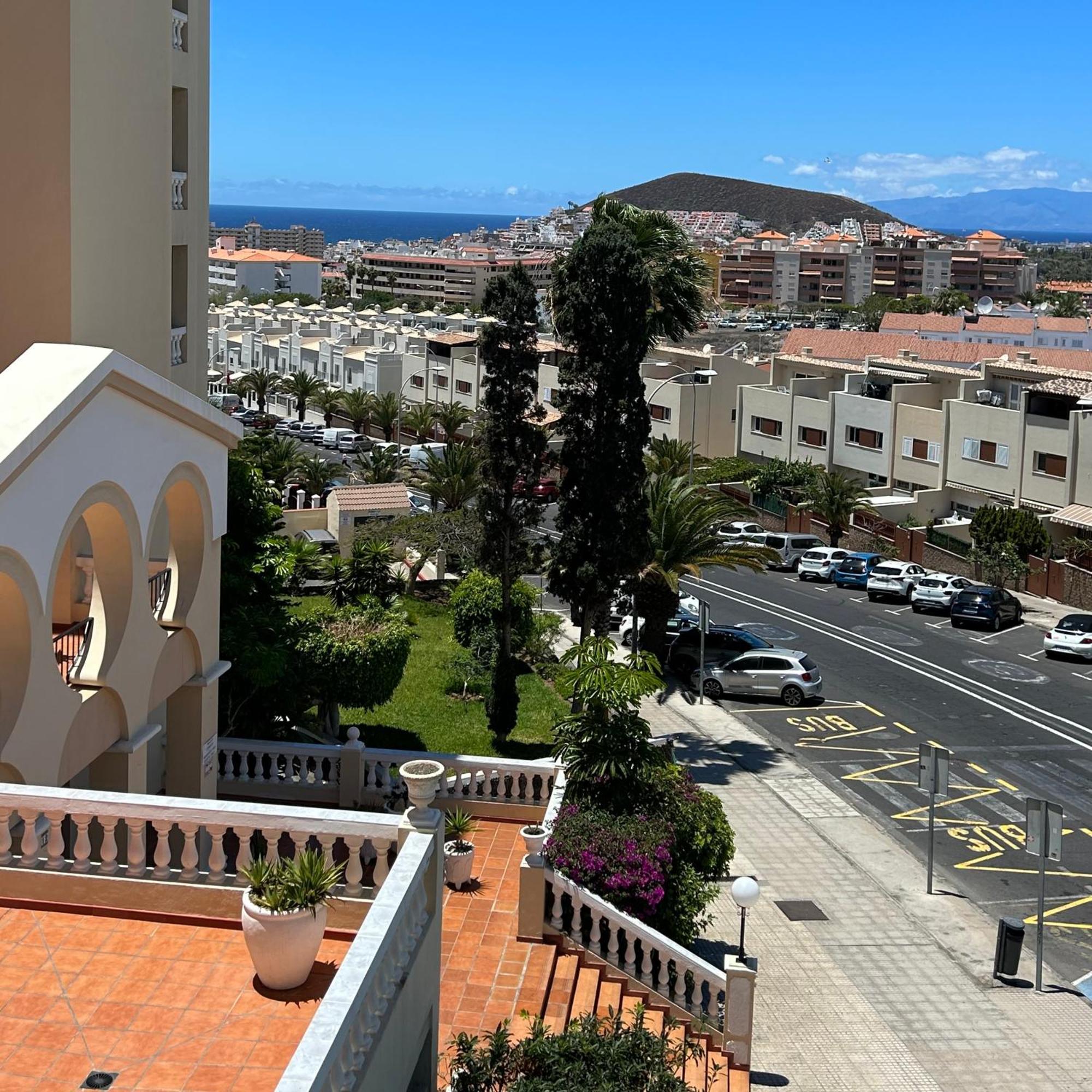 Pool View In Castle Harbour C006 Apartment Los Cristianos (Tenerife)