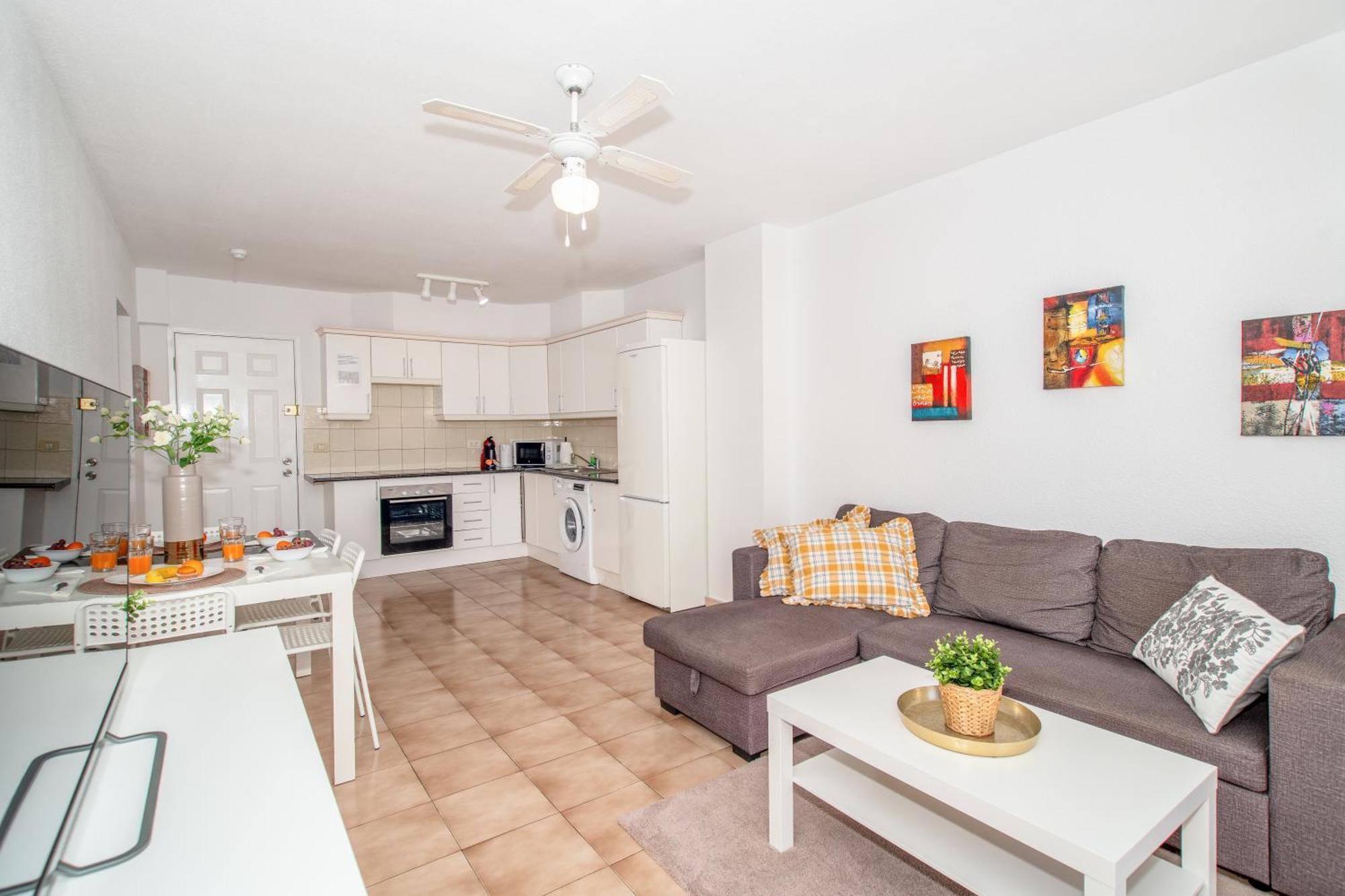 Patricie With Heated Pool Apartment *