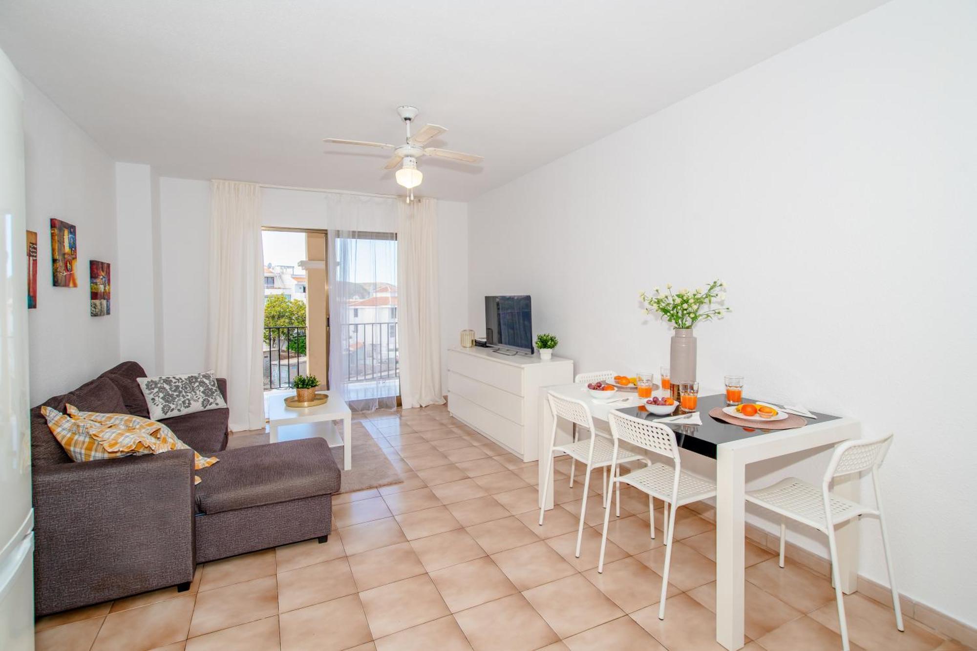 Patricie With Heated Pool Apartment Los Cristianos (Tenerife)