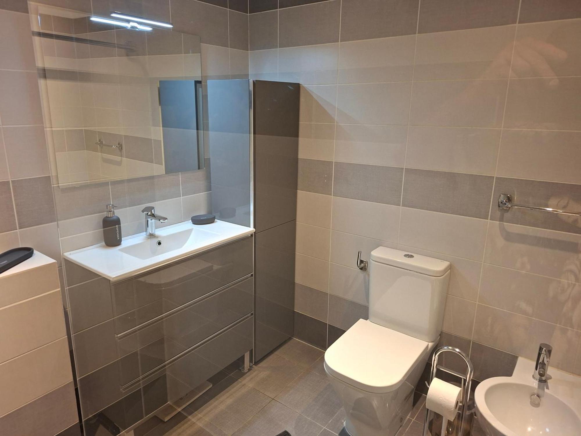 1 Bedroom Cristianos Apartment *