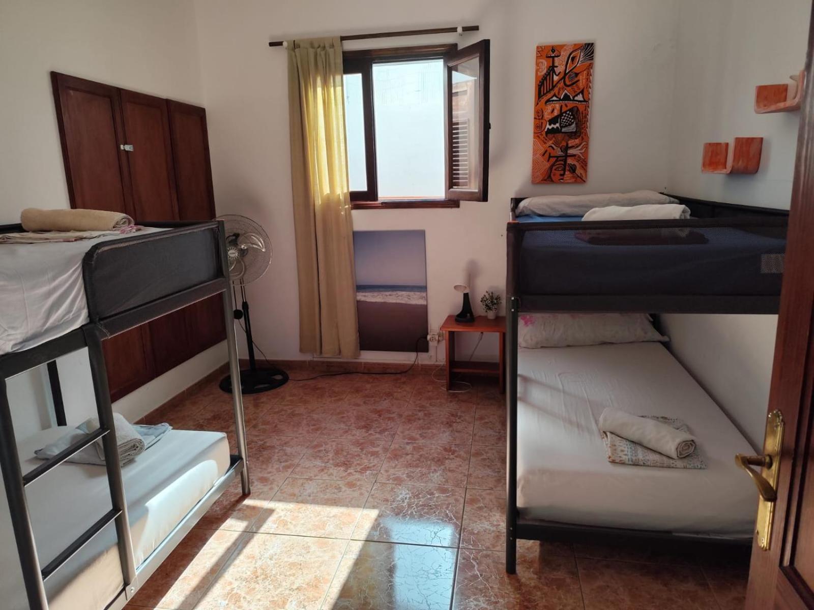 Banana Surf House Los Cristianos (Tenerife)