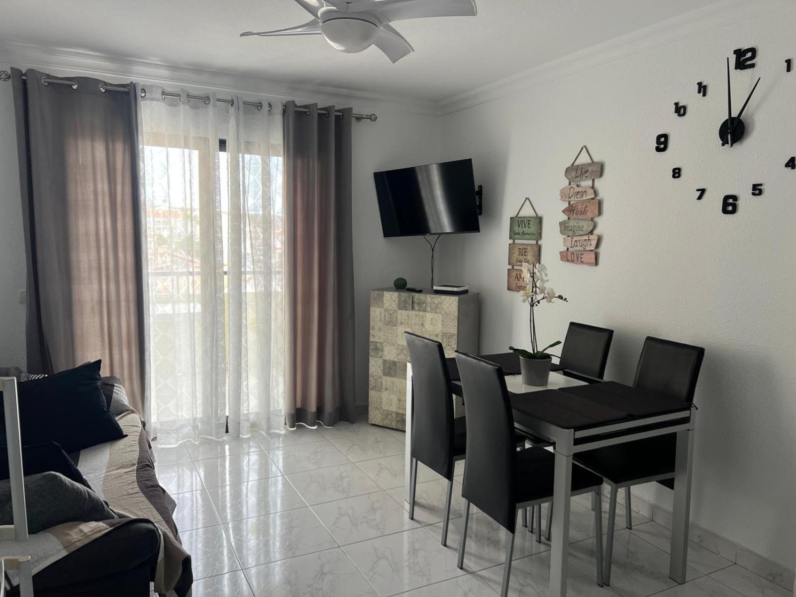 Castle Harbour Apartment *