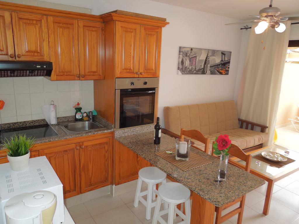 Apartment Playa Las Vistas 2 *