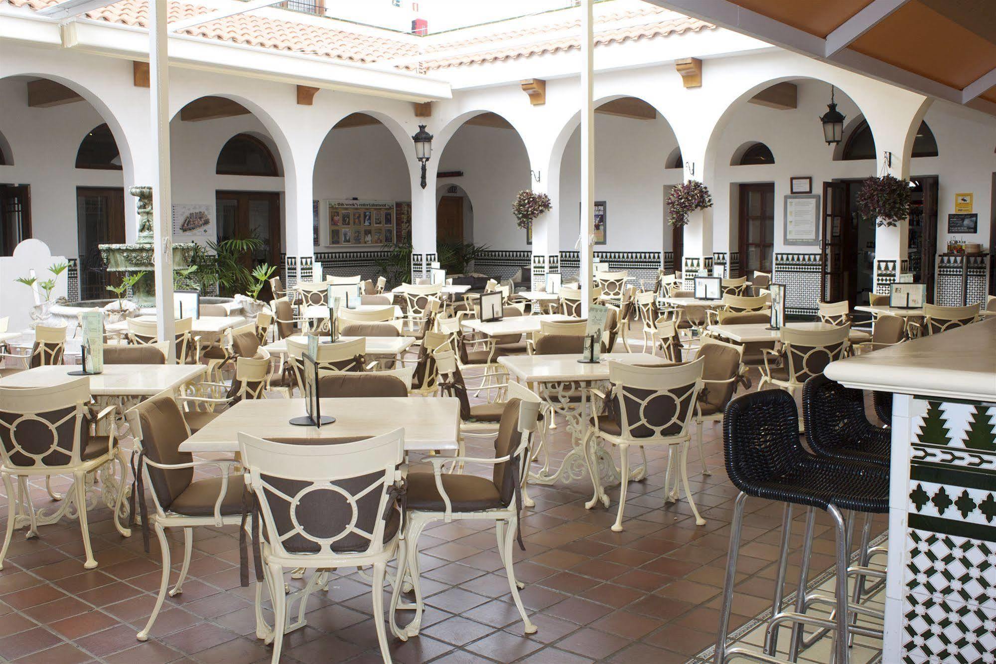 Apartahotel Beverly Hills - Excel & 3*