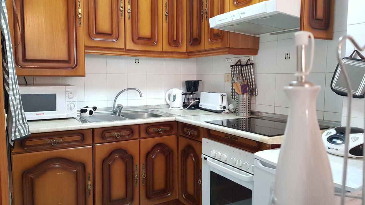 Los Cristianos Valdes Center 3 *