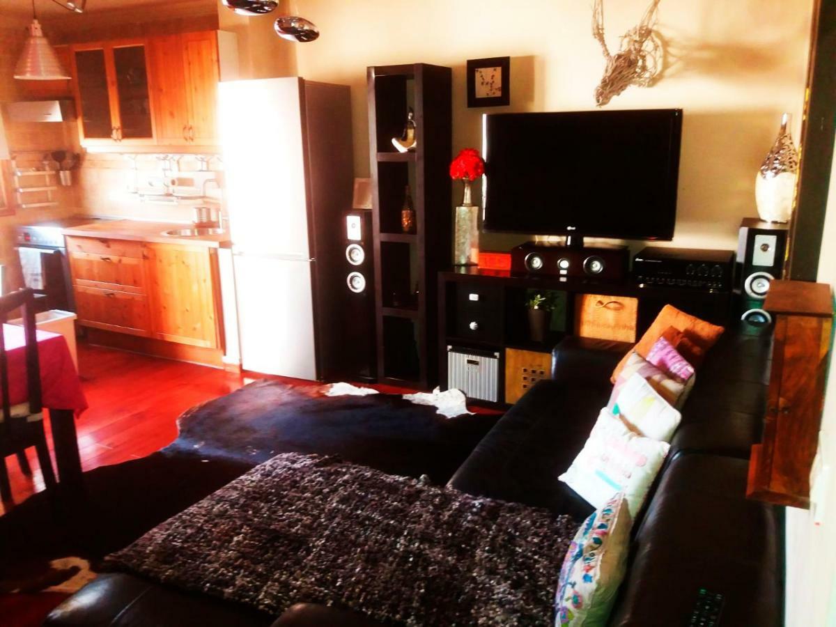 16 Apartment *