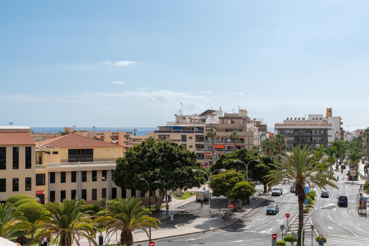 Modern Cristianos Center Apartment