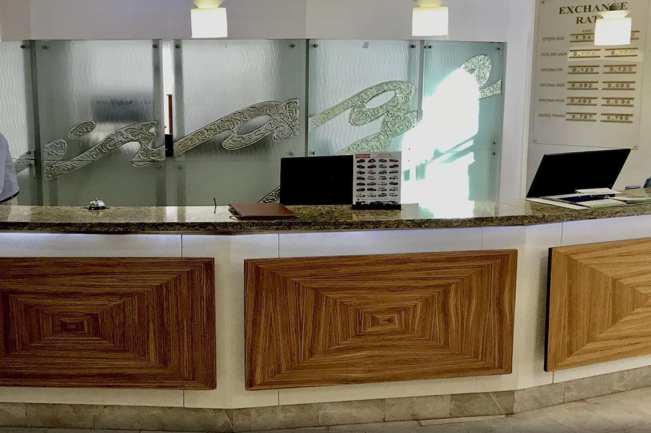 Aparthotel Hollywood Mirage - Excel & Los Cristianos (Tenerife)