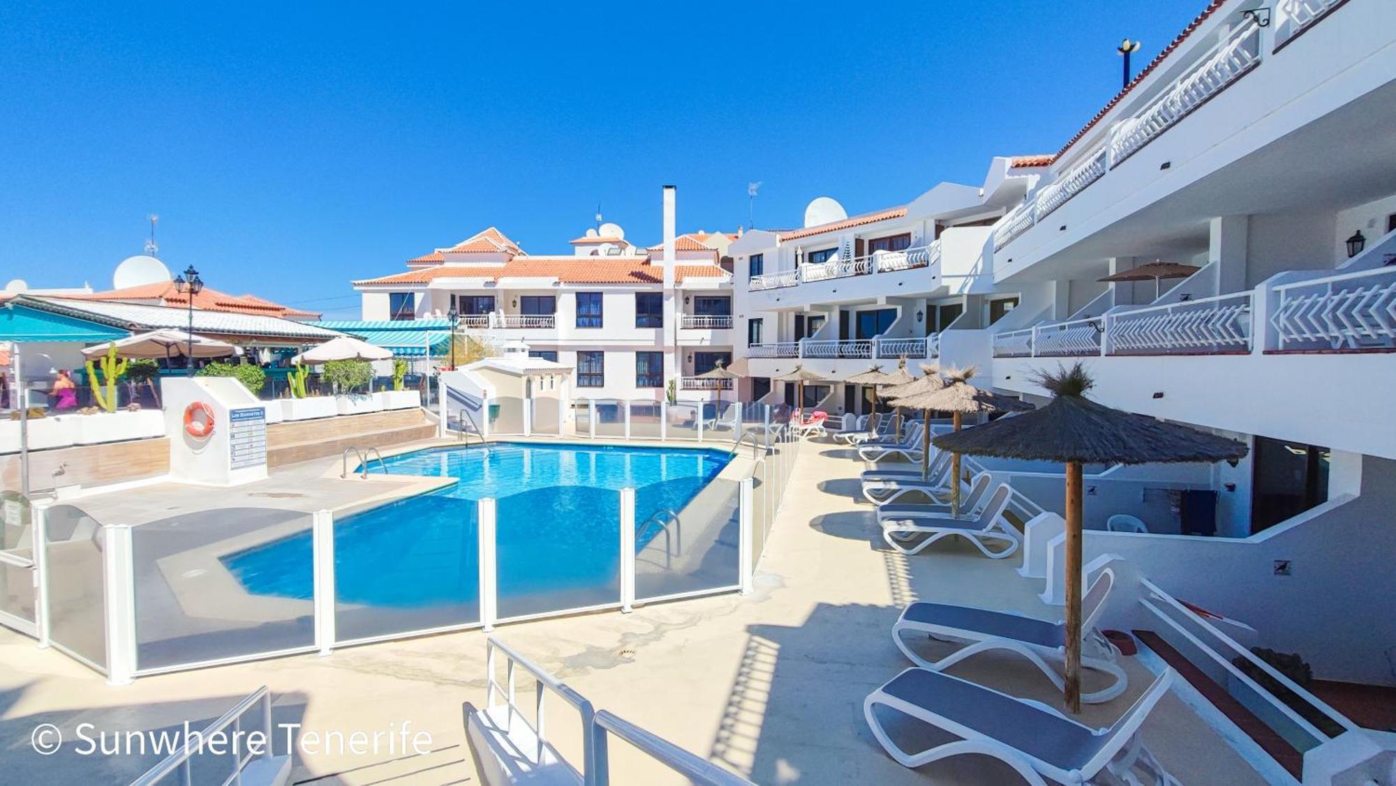 Diamantes - Relaxing Tenerife Getaway - Heated Pool - Cristianos Apartamento