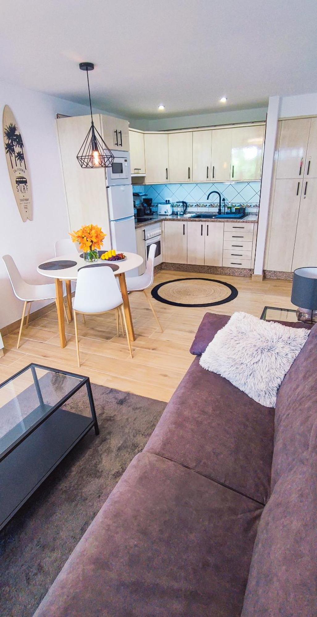 Apartamento Diamantes - Relaxing Tenerife Getaway - Heated Pool - Cristianos *