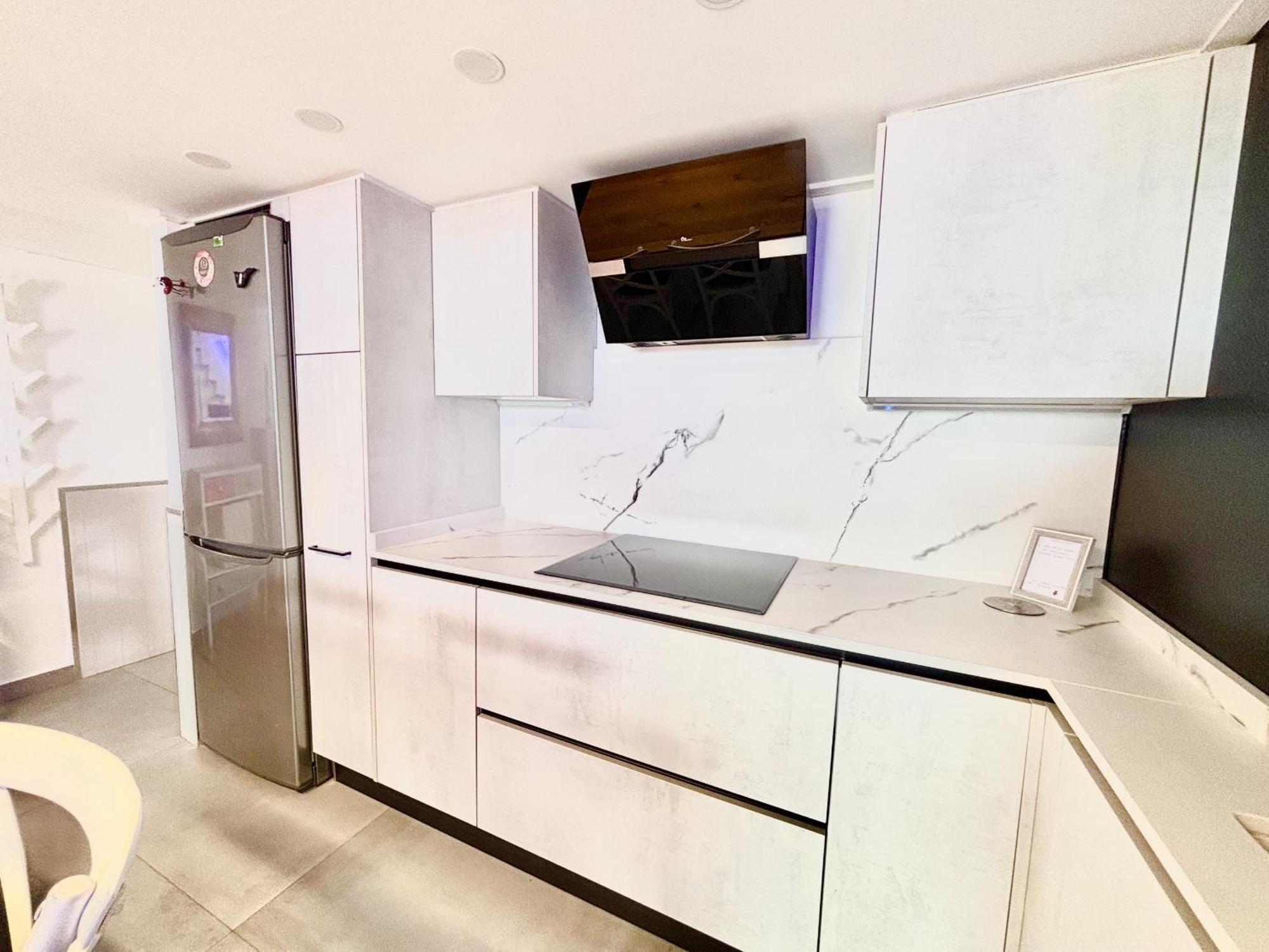 Chic & Artistic Los Cristianos Appartement *