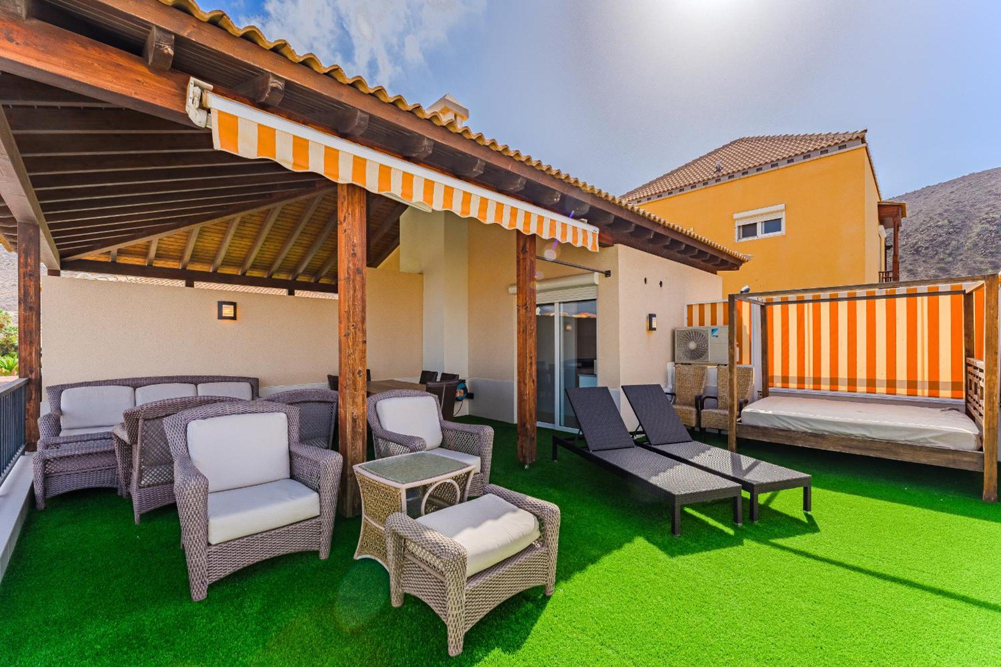 Luxury In Cristianos Villa Los Cristianos (Tenerife)
