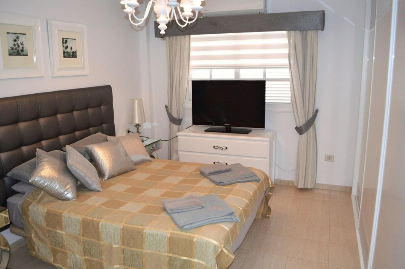 Apartment Lovely 2 Bed In Cristianos *